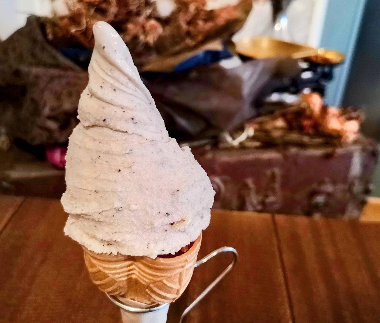 【奈良市】万葉の花に包まれ頂く「GELATERIA FIORE」の優美なジェラート