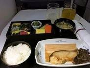 機内食レポート。全日空で行く「ロサンゼルス～羽田」ビジネスクラス