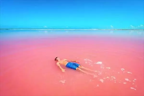 「世界中から注目を集める、旅心をくすぐる人気トラベルブロガー３組！」の画像