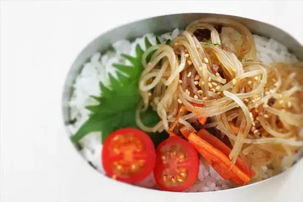 「コストコのプルコギビーフを使って作る簡単韓国料理「チャプチェ」」の画像