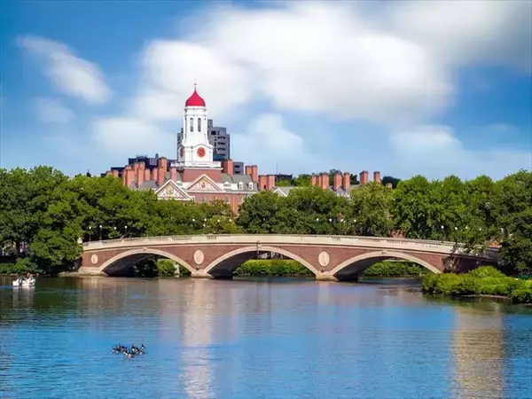 「今からでも入りたい！と思わせる、アメリカの美しい大学キャンパス６選」の画像