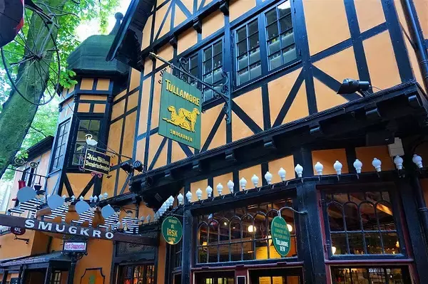 「世界最古のレトロ遊園地、歩くだけで楽しい「チボリ公園」６つの魅力【現地ルポ】」の画像