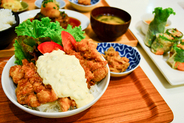 CNBLUEが通っていたゆかりのカフェ「ミッドダイニング（mid.）」