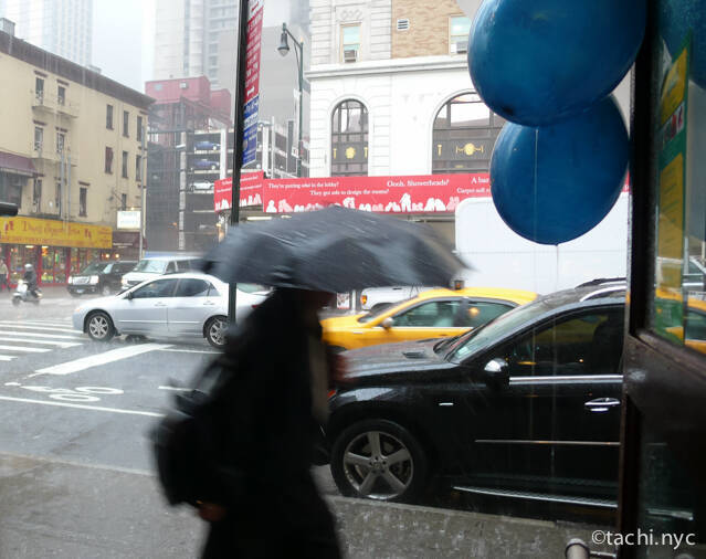 ありえない！日本人が雨の日のニューヨークで驚いたこと〜シャワーキャップは雨具！？〜