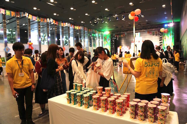 【１０月２３日は「じゃがりこの日」】実は１００種類もあるって知ってた？