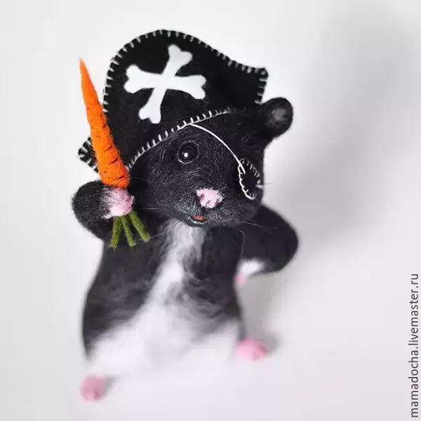 「うるうるおめめで見つめられたい！ロシア生まれの可愛いぬいぐるみ」の画像