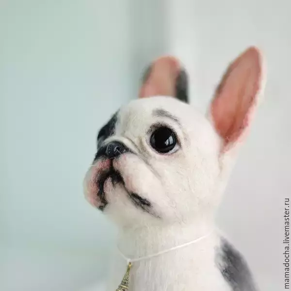 「うるうるおめめで見つめられたい！ロシア生まれの可愛いぬいぐるみ」の画像