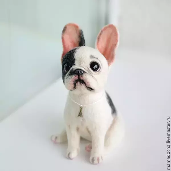 「うるうるおめめで見つめられたい！ロシア生まれの可愛いぬいぐるみ」の画像