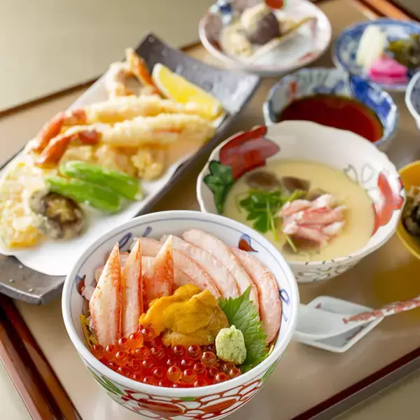 「“蟹”シーズン到来！ズワイ蟹やタラバ蟹、毛蟹などの絶品蟹料理をホテルで！【ホテルニューオータニ大阪】」の画像