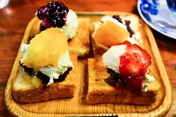 「【名古屋でおすすめのグルメスイーツ】美味しくて可愛い！新しい小倉トースト「コーヒーハウスかこ 花車本店」」の画像