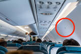 「マニアの間で人気！？三角マークがついている飛行機の座席の意味とは？」の画像2