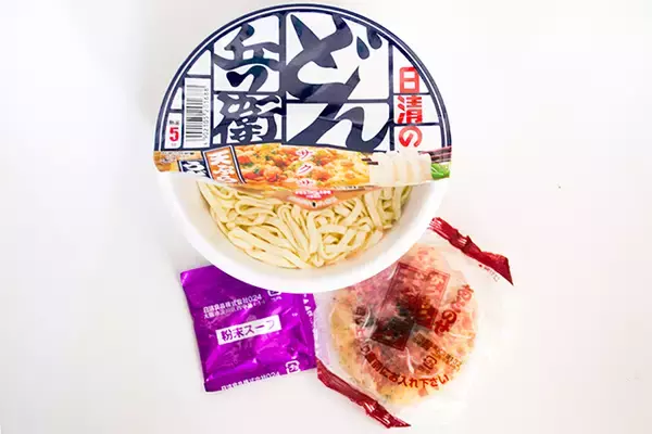 「【お土産にも】ご当地「どん兵衛」って知っていますか？「北のどん兵衛」２種を食べ比べ！」の画像