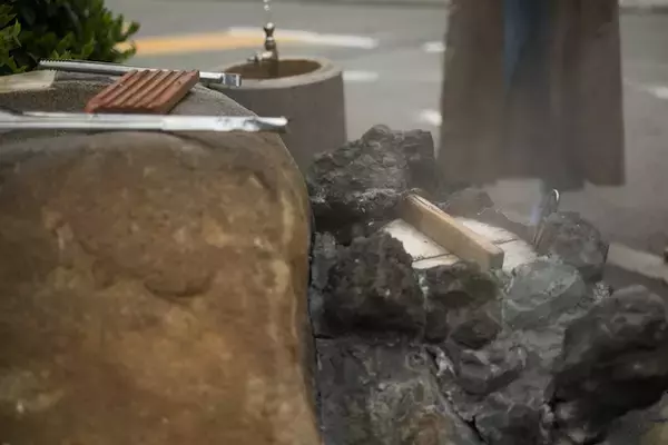 「衝撃のおいしさ！熱海の無料スポット「小沢の湯」で温泉卵を作って食べてみた」の画像