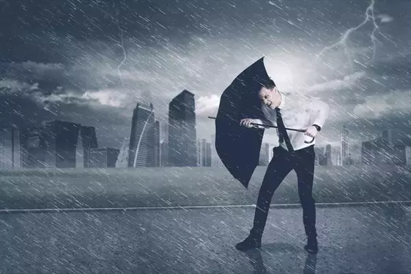 「日本人は世界一の「傘」好き！いつも「傘」を持ち歩く男性はなんと女性の２倍！【傘にまつわる面白トリビア】　」の画像