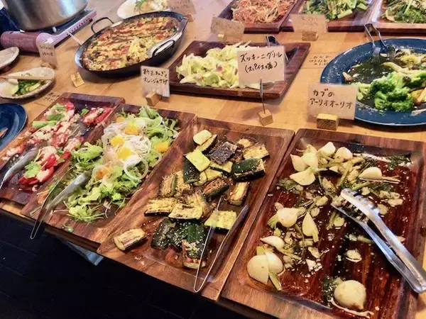 「【京都】地元産野菜たっぷり！おばんざいビュッフェが楽しめる 「大原リバーサイドカフェ 来燐」」の画像