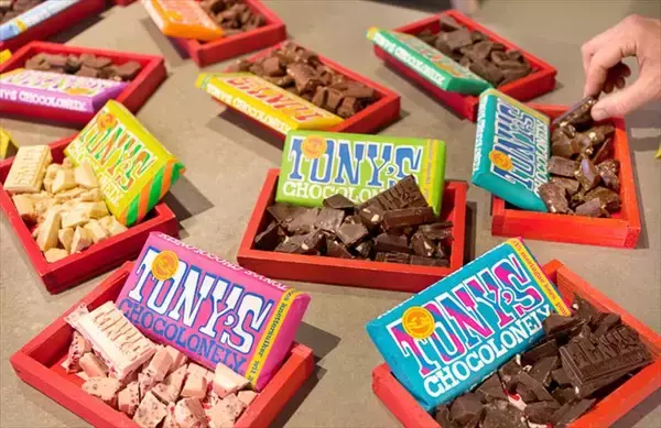 「オランダ土産におすすめのフェアトレードチョコ！トニーズ・チョコロンリーが新しい。」の画像