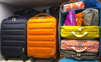 旅行スーツケースやキャリーは何色が正解 人気の色ランキングと選ぶポイント 18年5月23日 エキサイトニュース 2 2