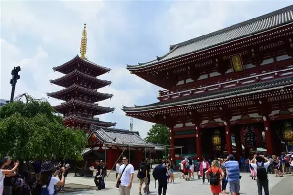 「【現地ルポ】外国人観光客に大人気の浅草寺、魅力再発見」の画像