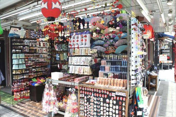 【現地ルポ】外国人観光客に大人気の浅草寺、魅力再発見