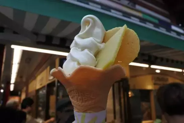 「【現地ルポ】外国人観光客に大人気の浅草寺、魅力再発見」の画像