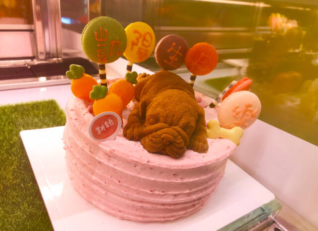 【話題】台湾で可愛くて超絶リアルなワンコケーキを発見！