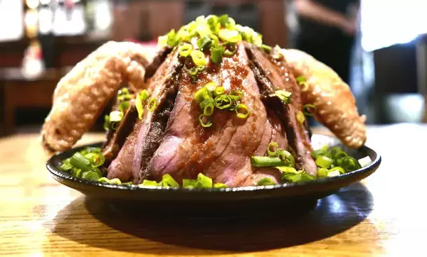 「フォトジェ肉な絶品！ローストビーフ丼が実質１円で食べられるチャンス！？」の画像