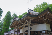 年齢と性別を伝えると神職者がひいてくれる、戸隠神社の日本神話のおみくじ