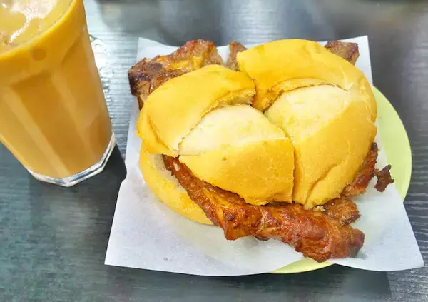 「美食の街「マカオ」の◯級グルメ【２】小腹がすいたら食べたい”B級編”」の画像