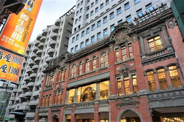 台北 台湾茶も飲める別世界 優雅なバロック建築のスタバ 保安門市 18年11月15日 エキサイトニュース