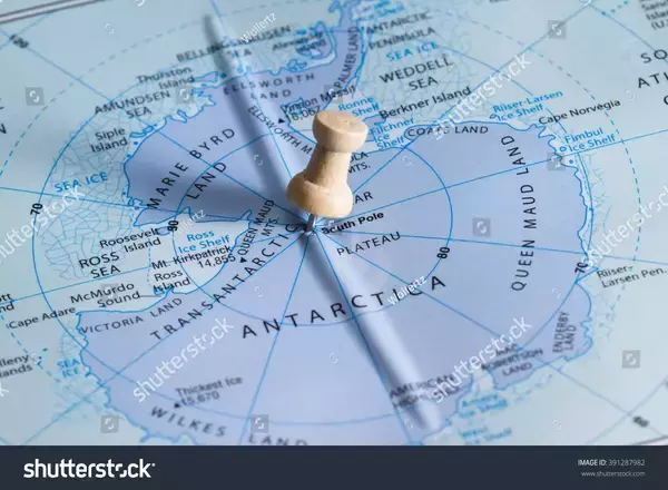 「一度は観たい！究極の自然旅行へ。南極観光ツアーとその見どころ」の画像