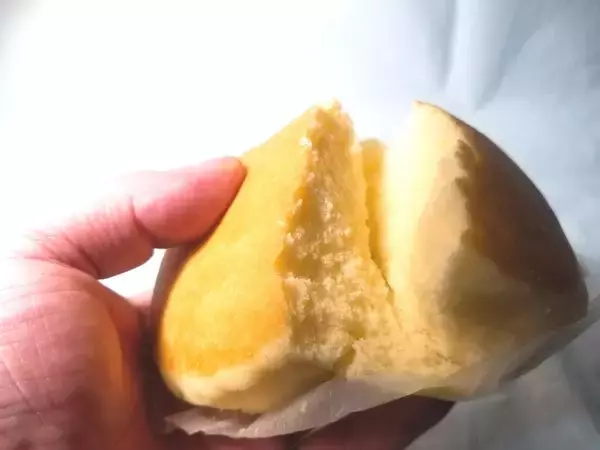 「山パンvsイオン「北海道チーズ蒸しケーキ」対決！うまいのはどっちだ」の画像