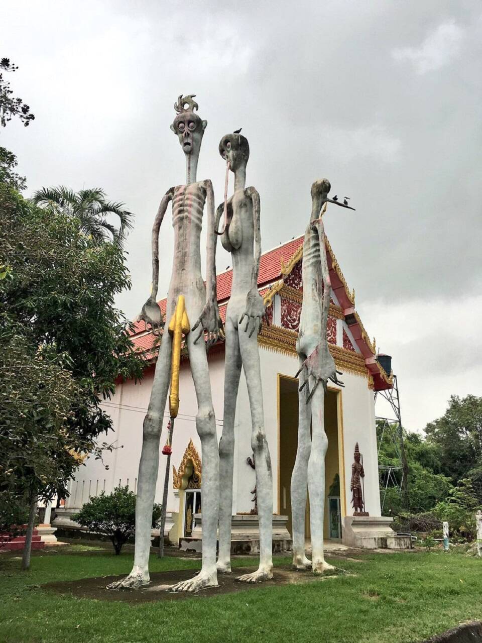 連載 タイの地獄めぐり 巨大餓鬼 地獄寺のランドマーク 19年1月11日 エキサイトニュース