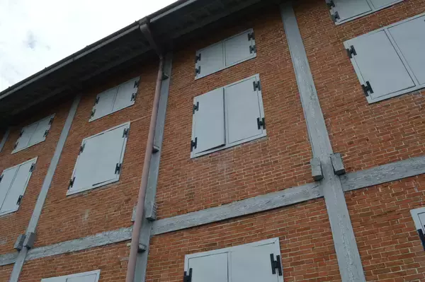 「ベルサイユ宮殿にある調度品のシルクはほぼリヨン産！？リヨンシルクの魅力【フランス土産】」の画像