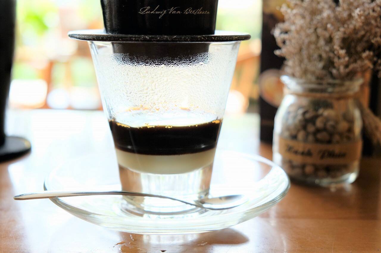 本場のベトナムコーヒーならここ。高級チェーンカフェ「チュングエン 
