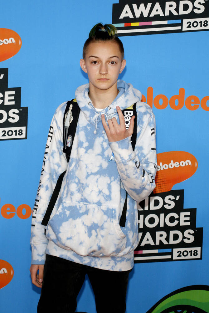 アメリカで人気の腕振りダンスってなに？