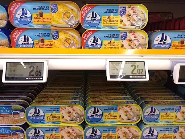 「味噌煮はないけれど、定番の味があります！ フランスの面白い缶詰〜サバ缶編〜」の画像