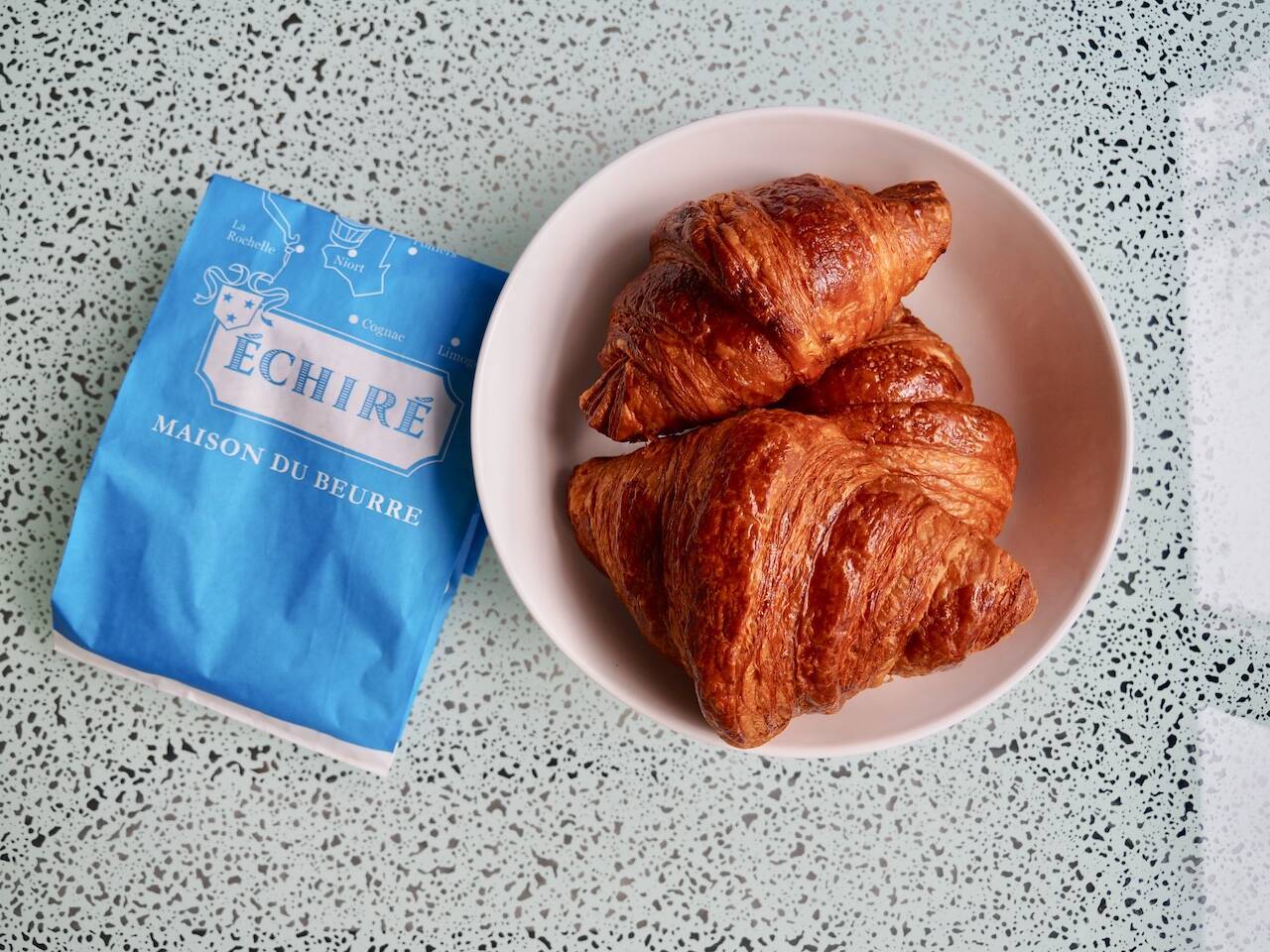 フランス産高級バター"エシレ"のクロワッサン３種類を食べ比べ！【東京丸の内 エシレ・メゾン デュ ブール】