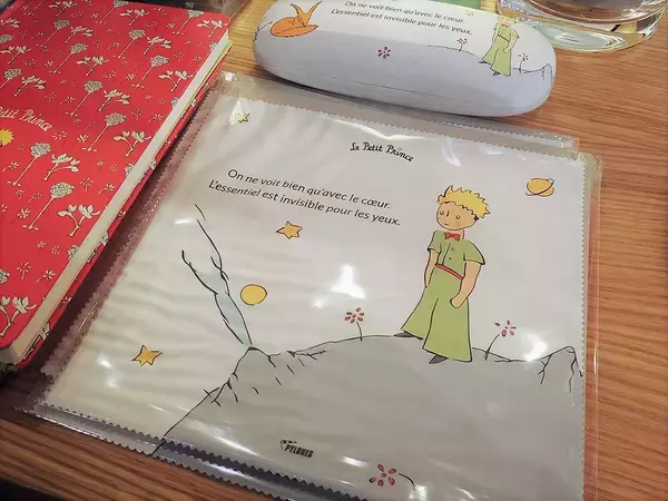 「【フランスのおすすめ土産】世界中で愛される「星の王子さま」関連グッズ」の画像