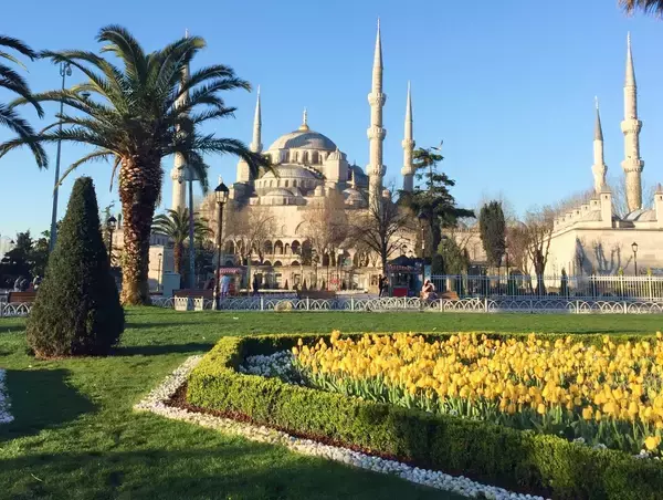 春のトルコ！チューリップ満開のイスタンブールで訪れたいスポット４選