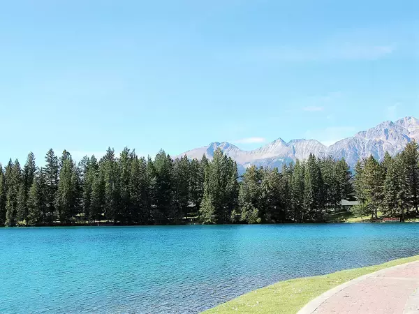 「カナディアン・ロッキー星空がきれいに見える場所４選【ジャスパー編】」の画像