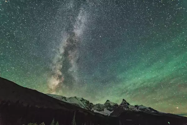 「カナディアン・ロッキー星空がきれいに見える場所４選【ジャスパー編】」の画像