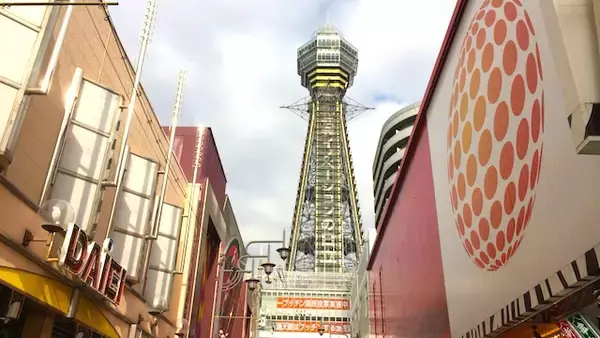 「【ベタな大阪観光】新世界で串かつと通天閣！ド派手な看板も見どころ」の画像