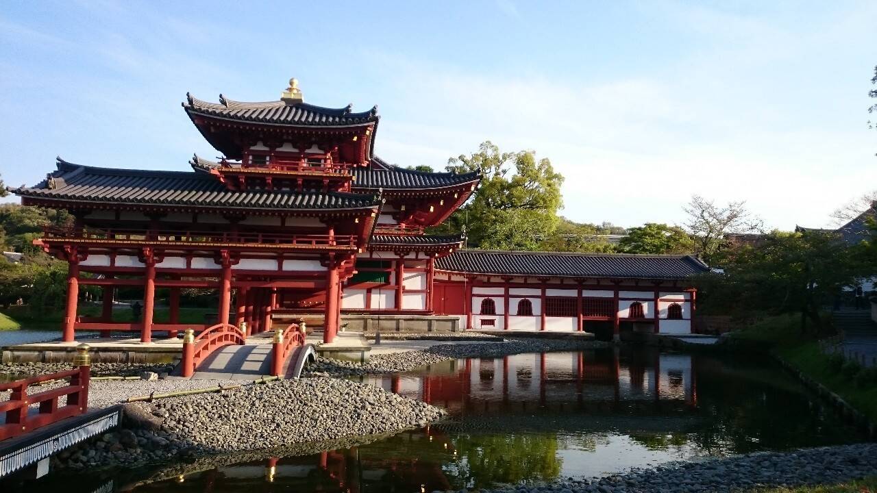 夕焼けに映える桜 西方浄土ここにあり 京都 平等院鳳凰堂 19年4月7日 エキサイトニュース