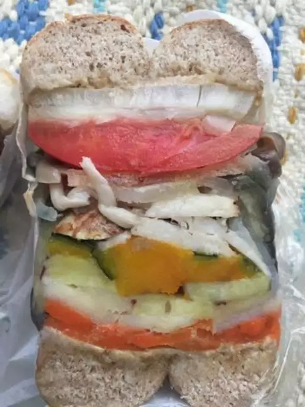 「【白金高輪】何度食べてもやっぱり美味しい！行列店マルイチベーグル」の画像