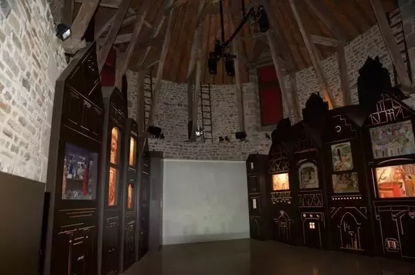 「【フランス】不思議な魅力がある、ブルターニュの廃墟の城「フジェール城」」の画像