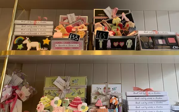 「アイシング発祥の地はイギリス！ロンドンのアイシング・クッキー店を訪問」の画像