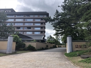 海を臨む最高の眺望と温泉と海の幸。鴨川館でご褒美旅