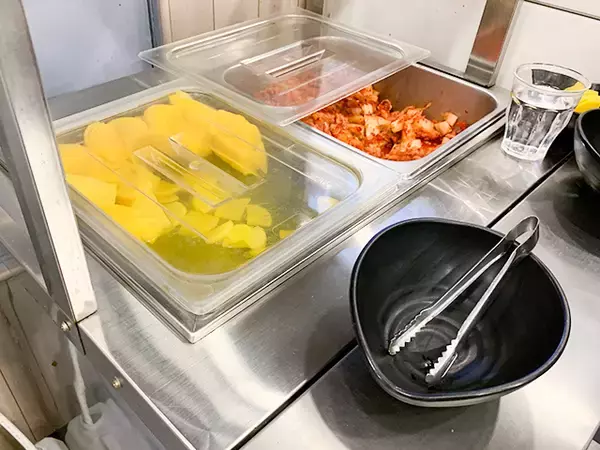 「【韓国・ソウル】一人でプデチゲが食べられる！一人旅の強い味方「マッソンソン 弘大店」」の画像