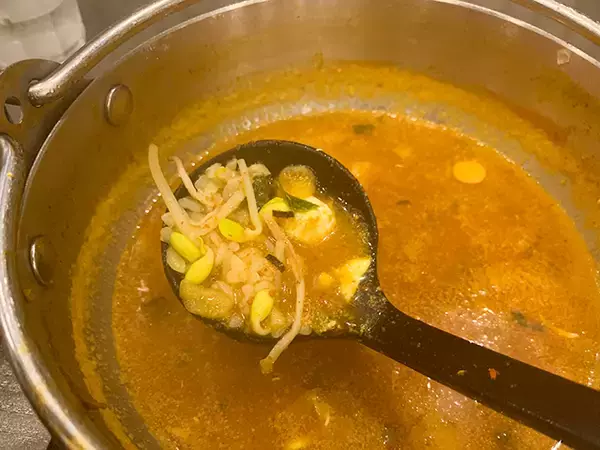 「【韓国・ソウル】一人でプデチゲが食べられる！一人旅の強い味方「マッソンソン 弘大店」」の画像