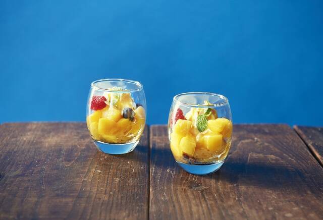 パフェにプリンにタルトにケーキ！多彩なマンゴースイーツで南国にエスケープ